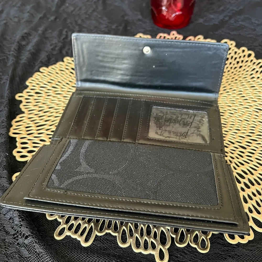 Coach Black  Signature Wallet + Check Book - Picture 4 of 7